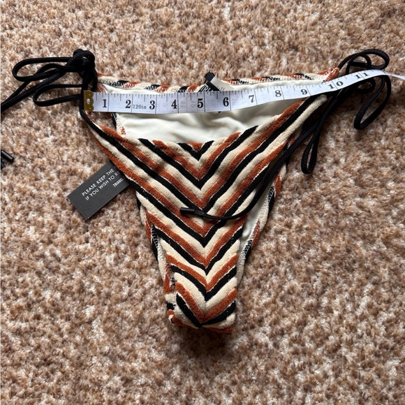 TRIANGL bikini bottom NEW WITH TAGS size medium - Picture 5 of 6